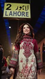 Elegant Maroon & Cream Printed Digital Printed 3-Piece Dress Set - Image 5