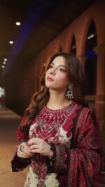 Elegant Maroon & Cream Printed Digital Printed 3-Piece Dress Set - Image 4