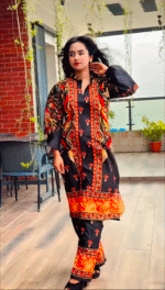 Royal Elegance Dubai Silk Two-Piece Set – Traditional Meets Trendy