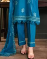 Elegant Teal Blue Embroidered 3-Piece Suit - Image 5